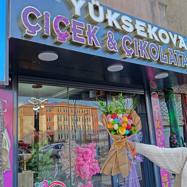 Yüksekova Çiçekçi